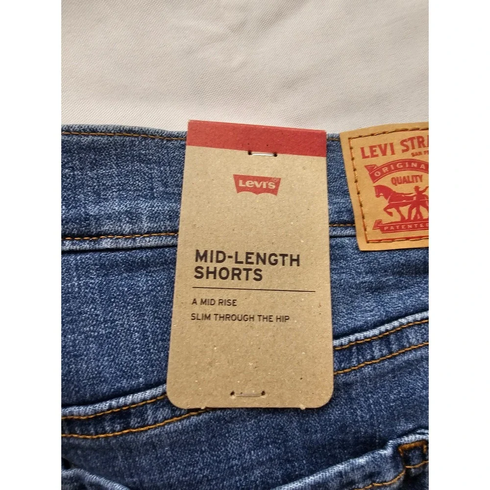 Levi's Womens Mid Rise Mid-Length Shorts Blue Cotton Blend Casual Size 18/34